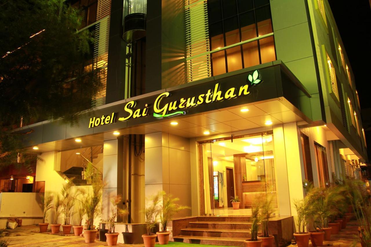 Hotel Sai Gurusthan Shirdi Buitenkant foto