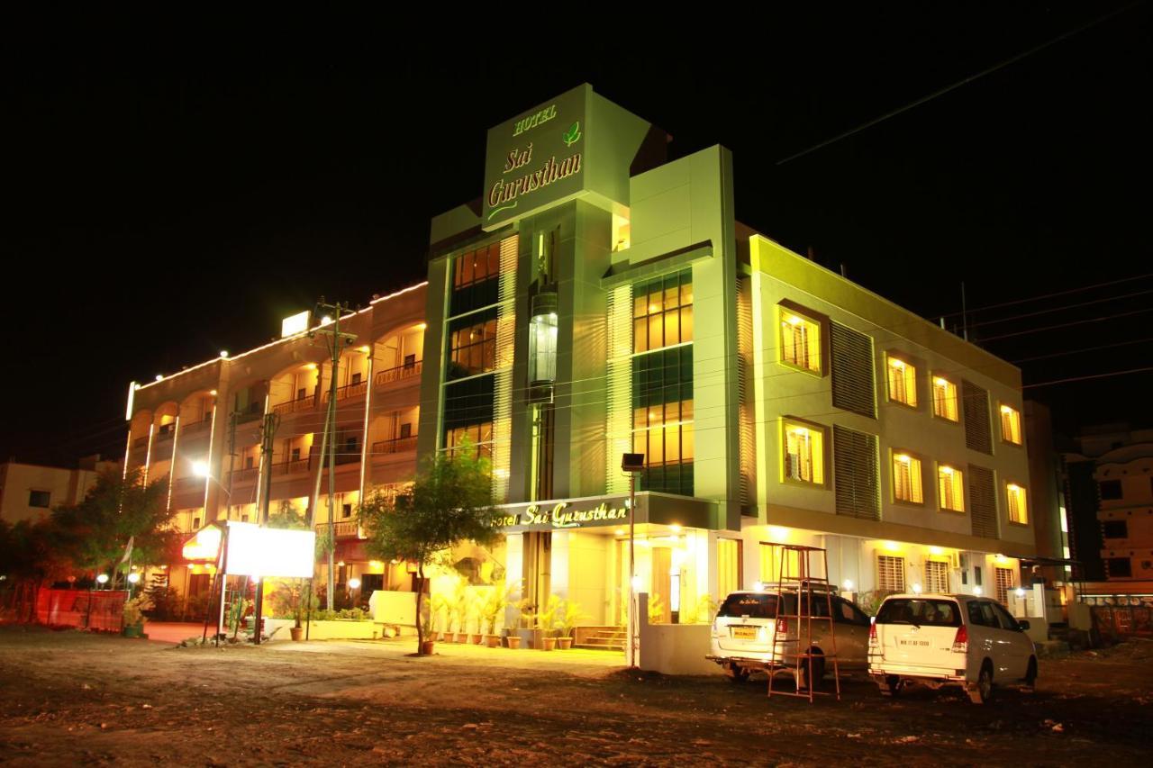 Hotel Sai Gurusthan Shirdi Buitenkant foto