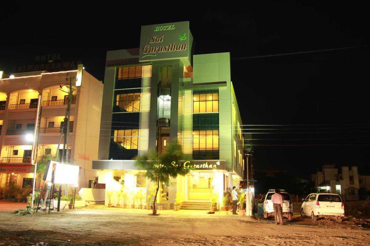 Hotel Sai Gurusthan Shirdi Buitenkant foto